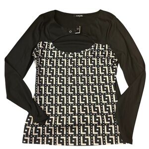 chic Black and White Geometric Women's Top